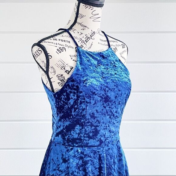 Lulu’s Dancing Queen Velvet Backless Skater Dress - Picture 6 of 16